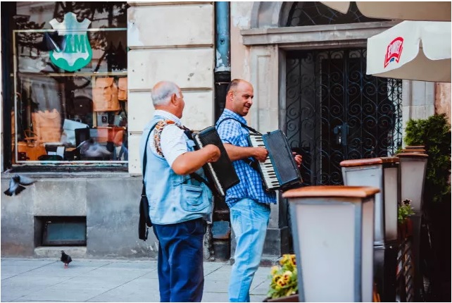 Dwóch akordeonistów na Ulicy Piotrkowskiej/Two accordionists on Piotrkowska Street